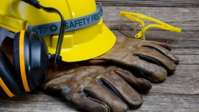 mainstreet workwear gear for optimal workplace safety
