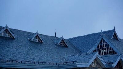 why smart homeowners schedule regular roof checkups