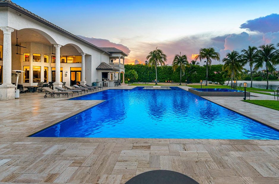 luxury vacation rentals