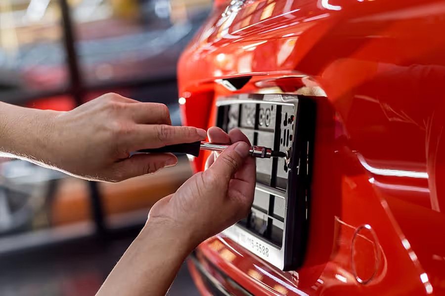 navigating license plate renewal for smooth vehicle registration