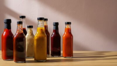 savvy sauces choosing the perfect sauce container for your takeaway business