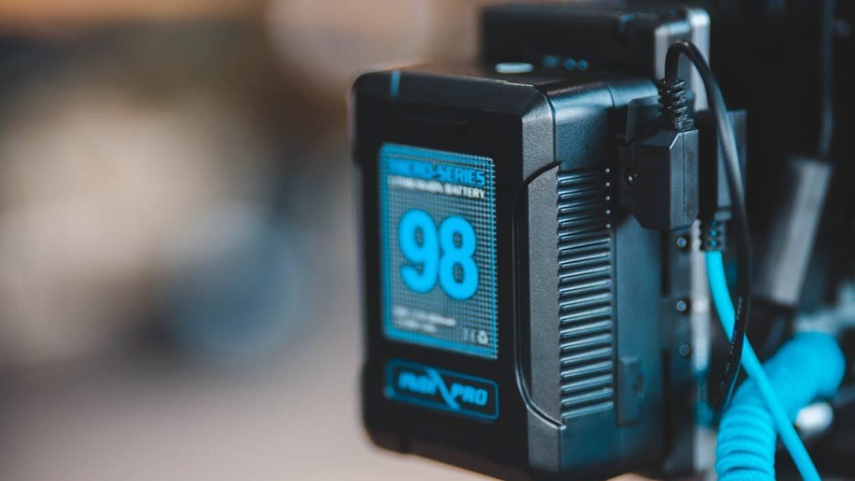 the right way to install and vent a deep cycle battery in your rv or boat