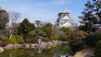 where are the best areas to stay in osaka for travelers