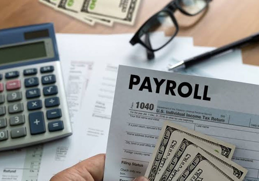 how payroll firms simplify year end reporting