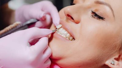 seasonal scheduling strategies for family dental cleanings and cosmetic visits