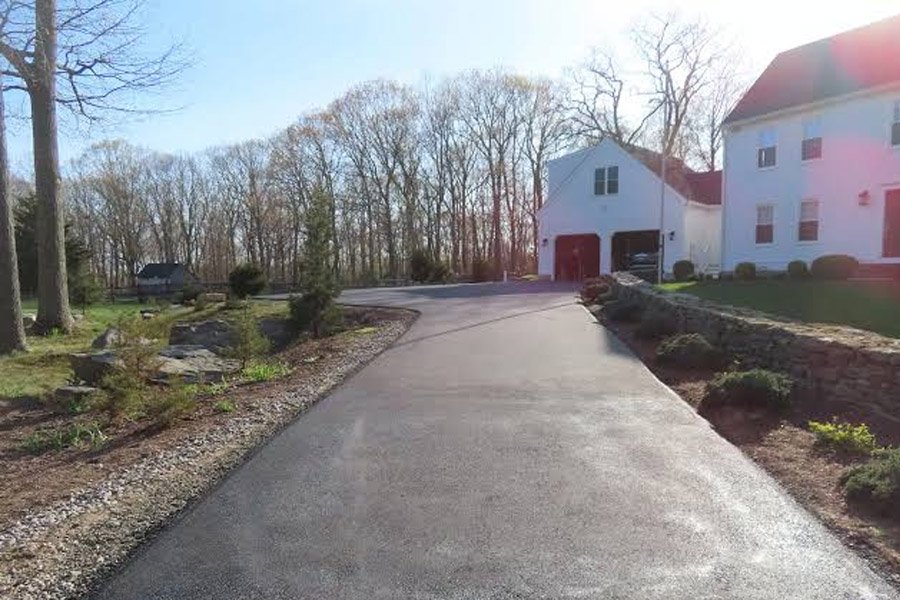 base materials commonly used beneath an asphalt driveway